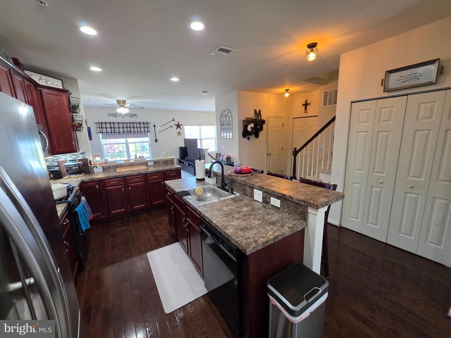2125 Hayward Avenue photo 17