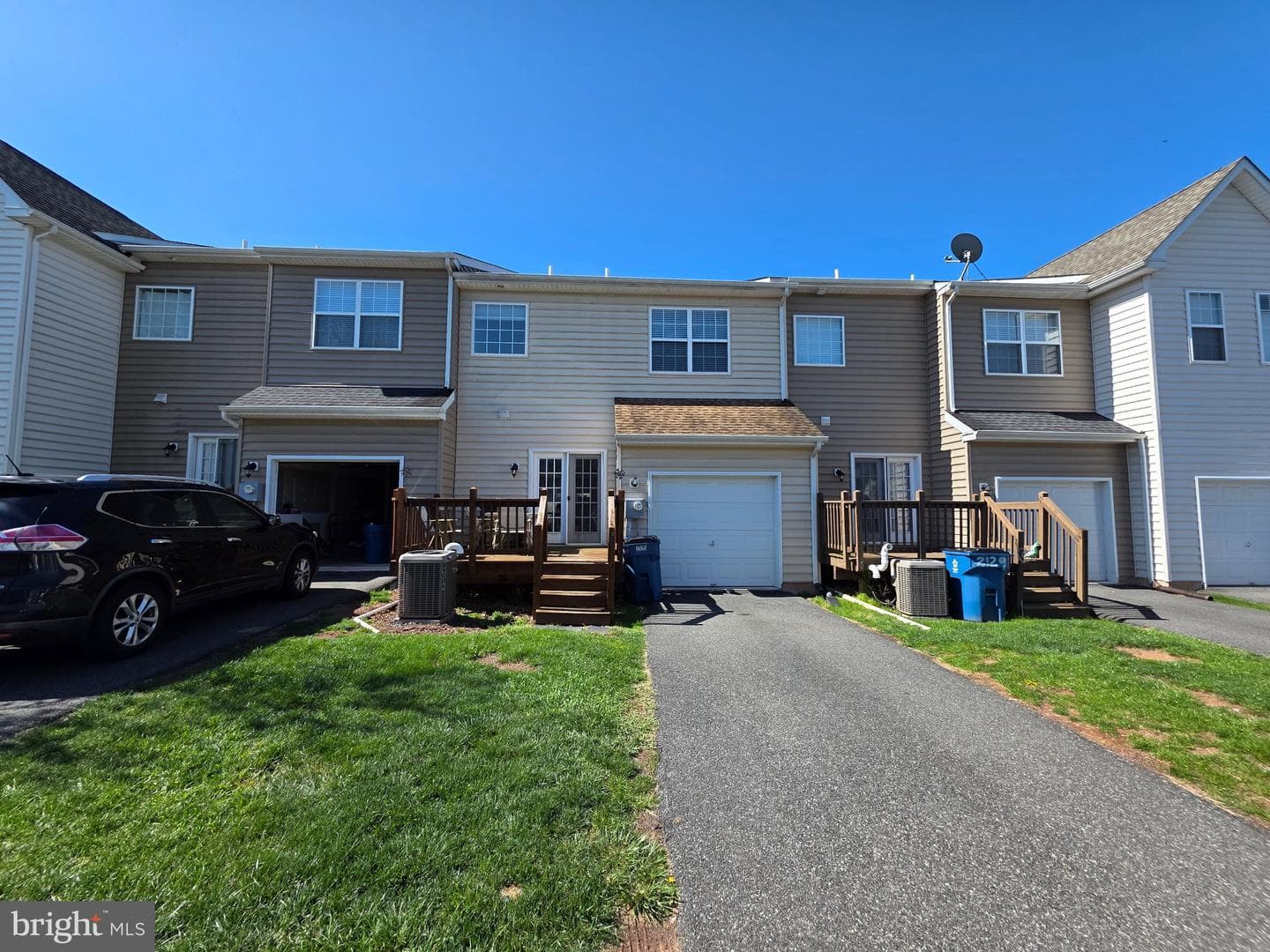 2125 Hayward Avenue photo 4
