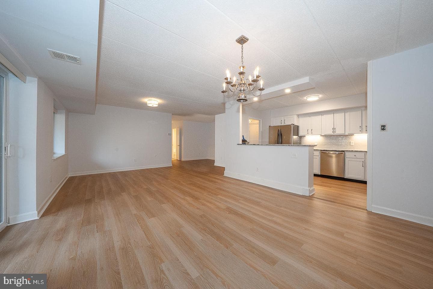 1219 W Wynnewood Road #208 photo 15