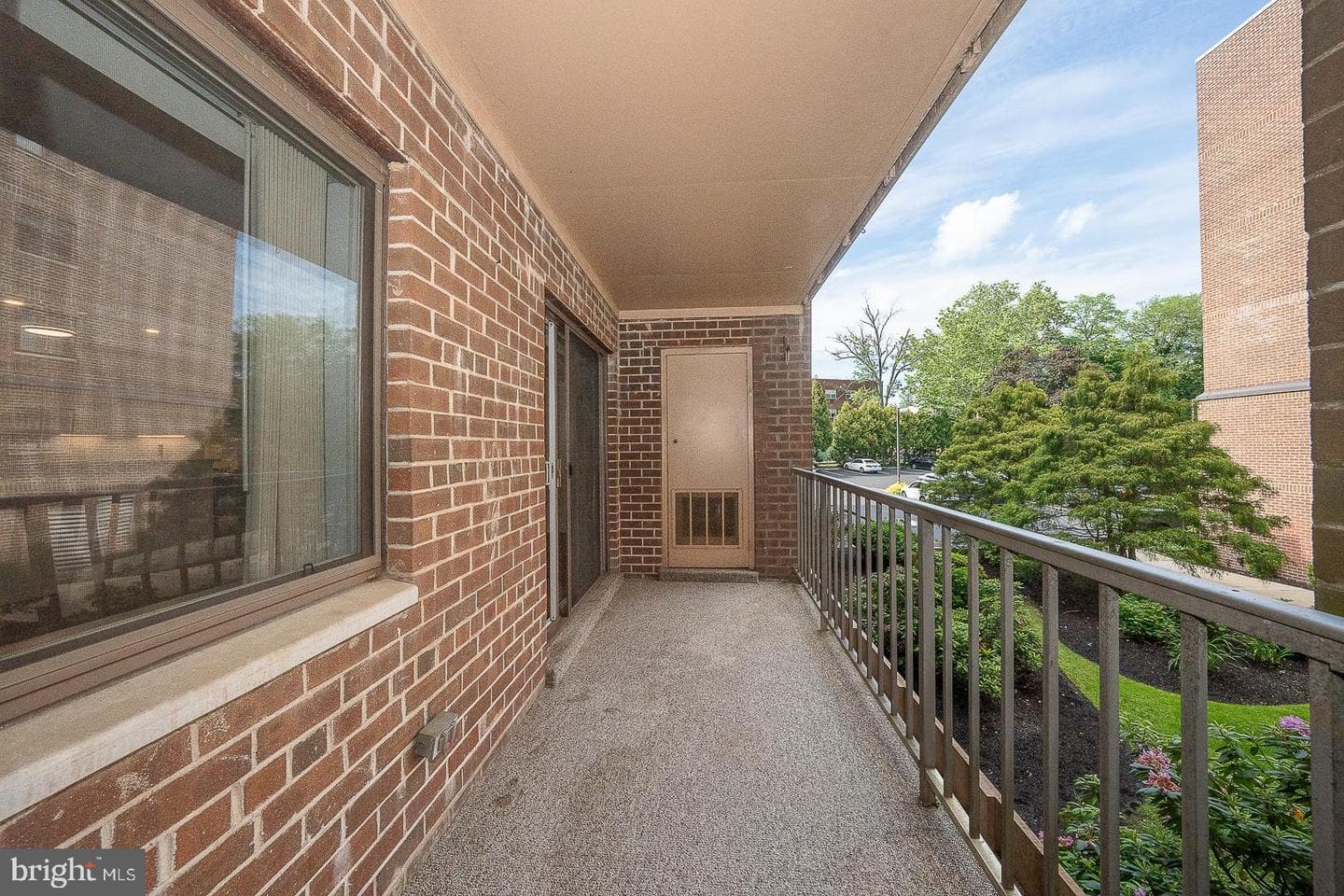 1219 W Wynnewood Road #208 photo 20
