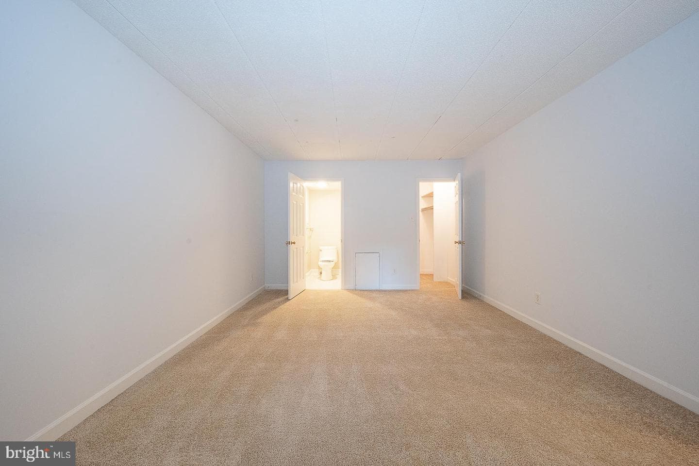 1219 W Wynnewood Road #208 photo 34