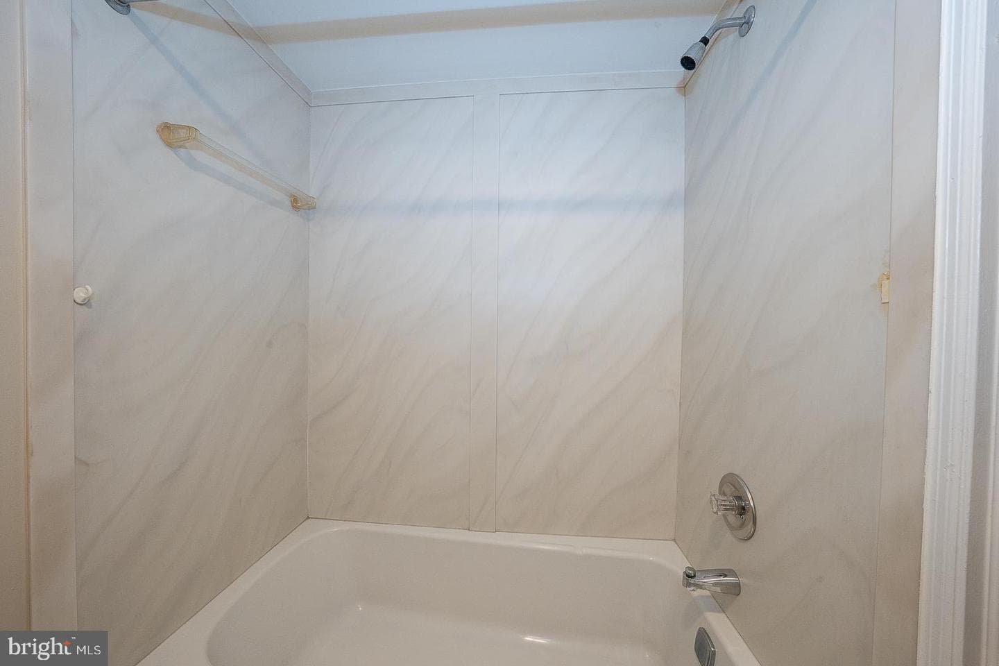 1219 W Wynnewood Road #208 photo 40