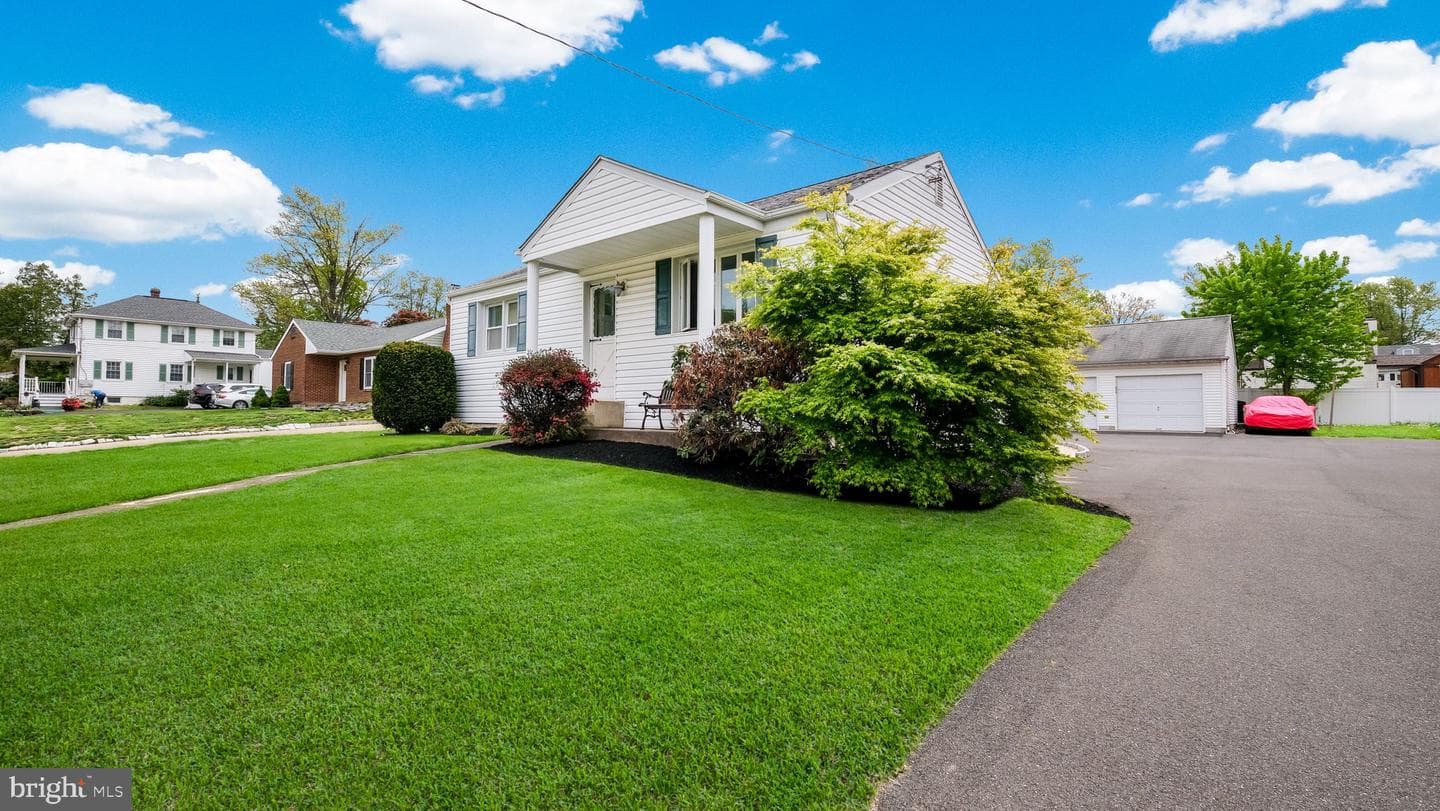 223 Fitzwatertown Road photo 3