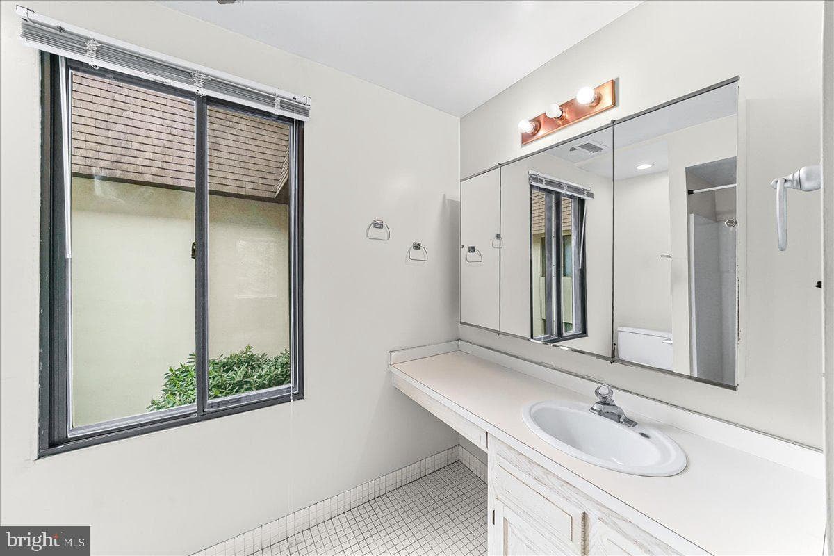 100 Llanalew Rd # 3C photo 21