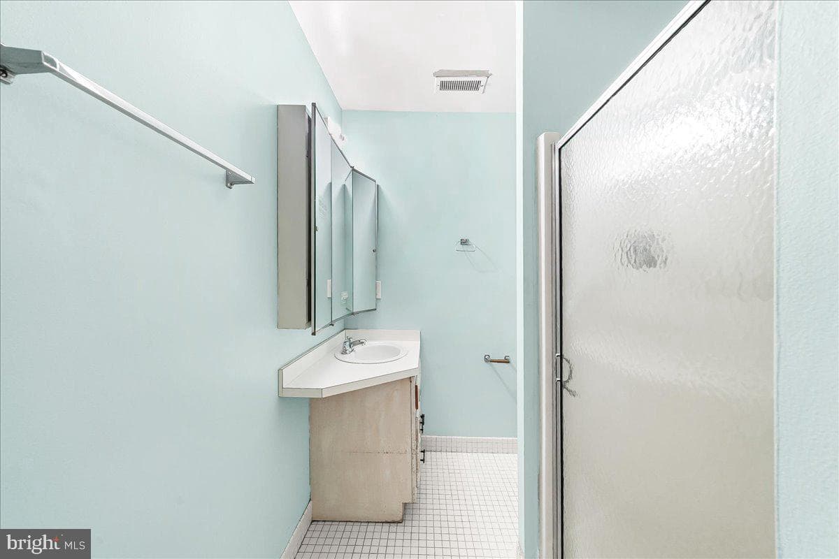 100 Llanalew Rd # 3C photo 26