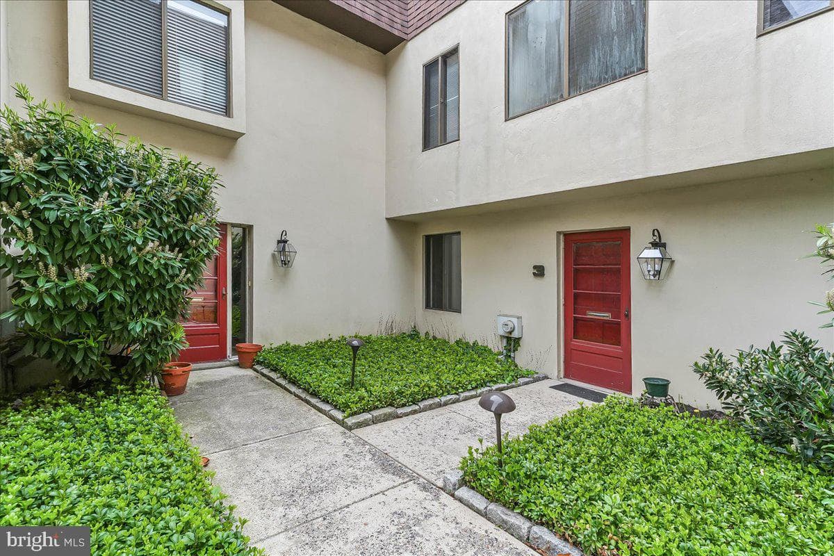100 Llanalew Rd # 3C photo 3
