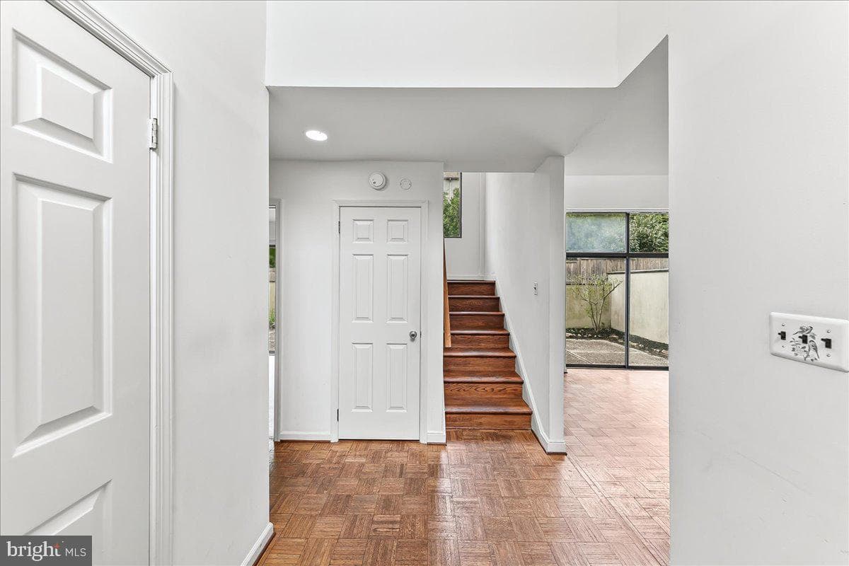 100 Llanalew Rd # 3C photo 4