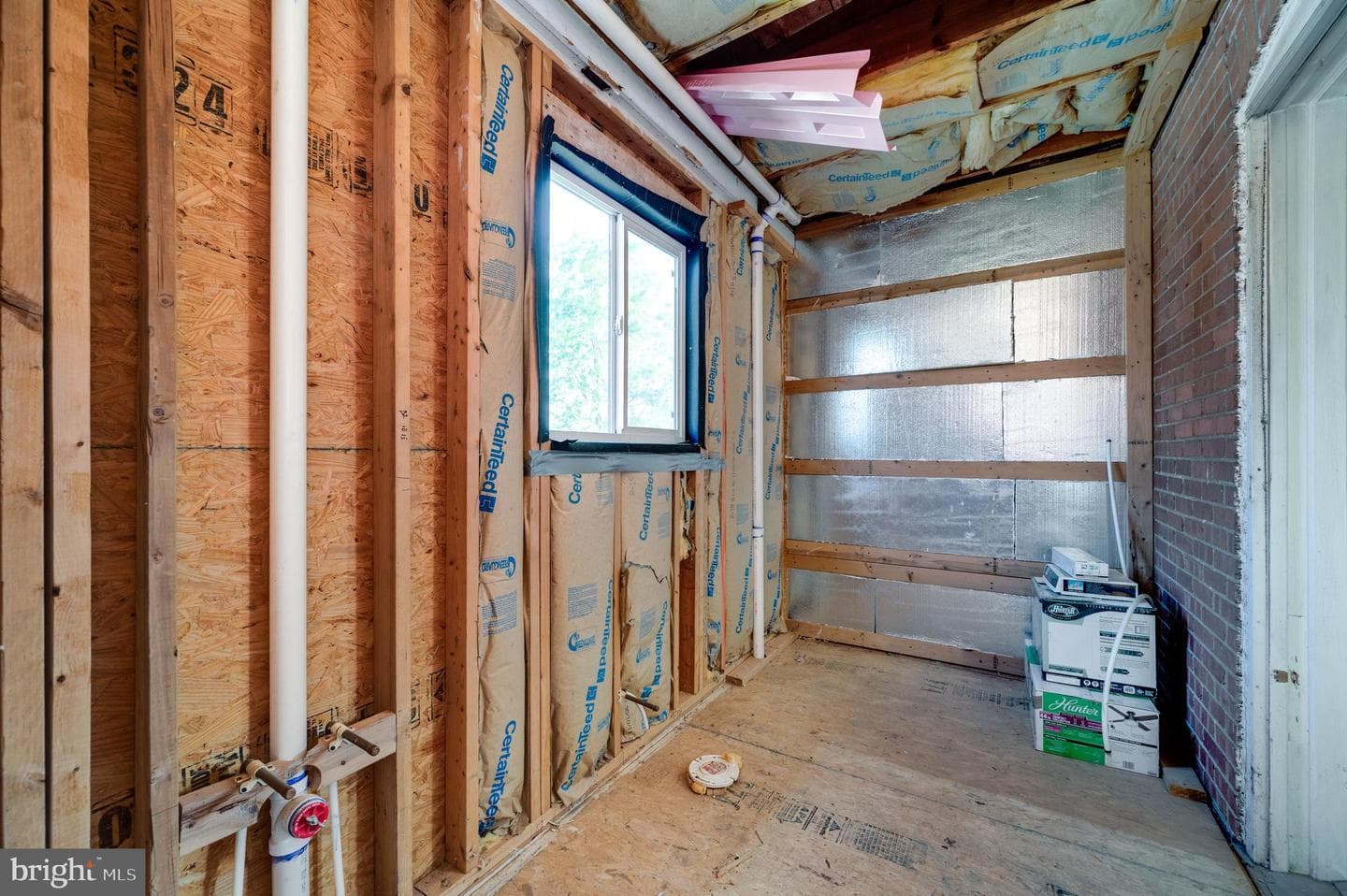 591 Dotts Street photo 24