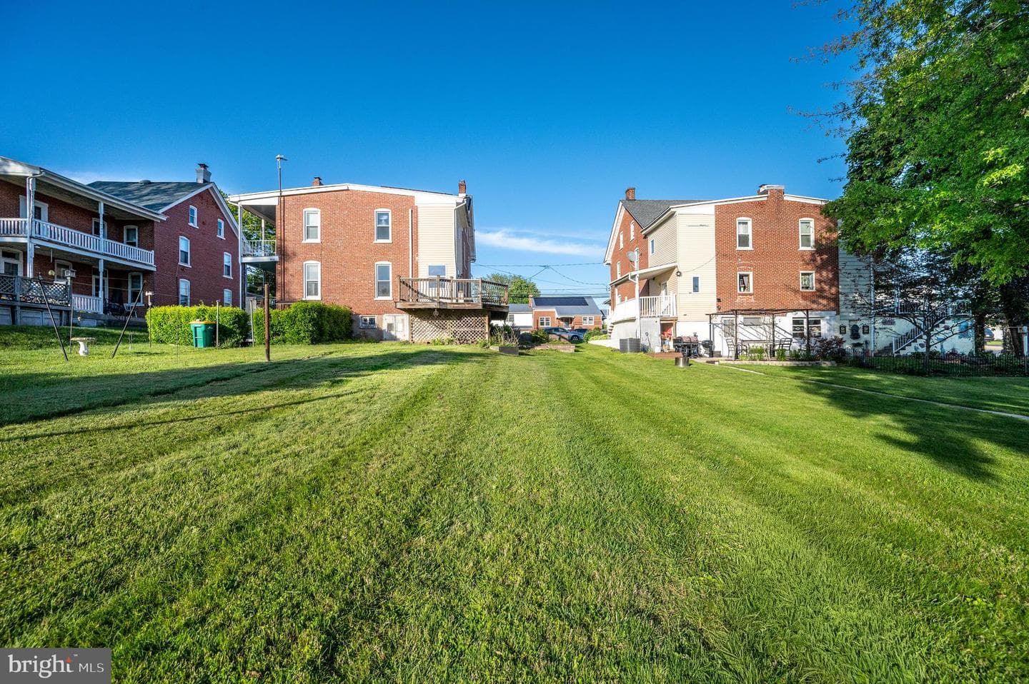 591 Dotts Street photo 42