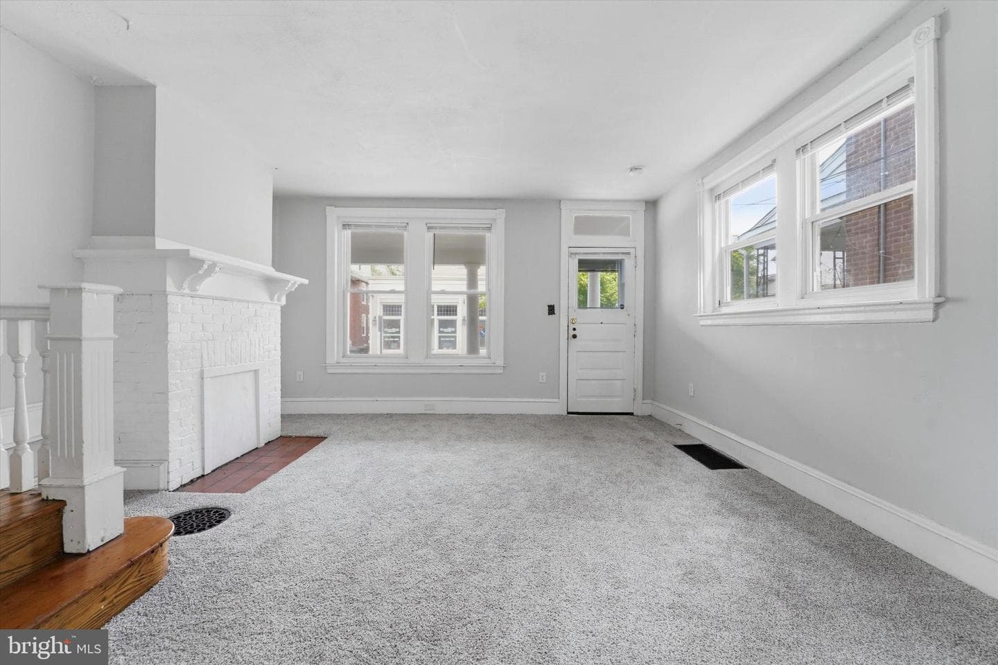 221 Ardmore Avenue photo 7