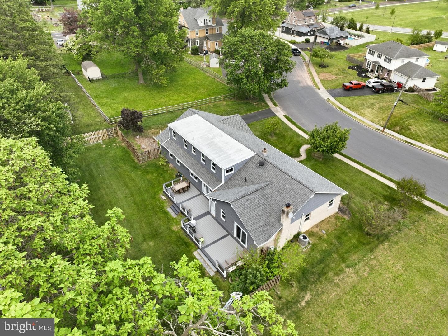 642 Knoll Drive photo 60