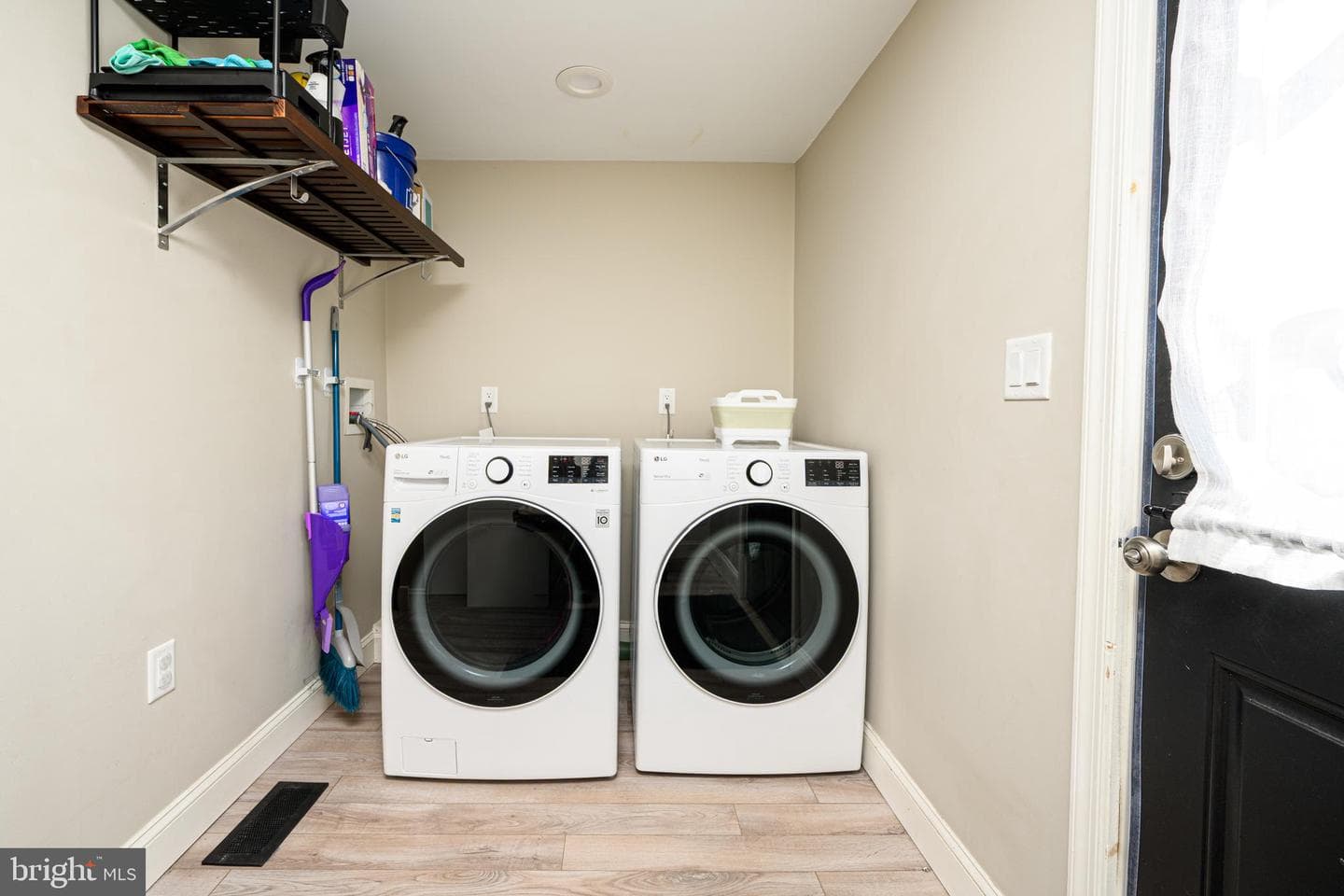 308 Prospect Avenue photo 16