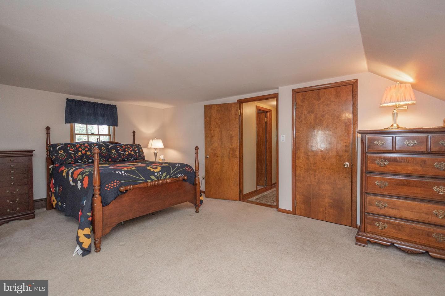 225 Parkview Court photo 34
