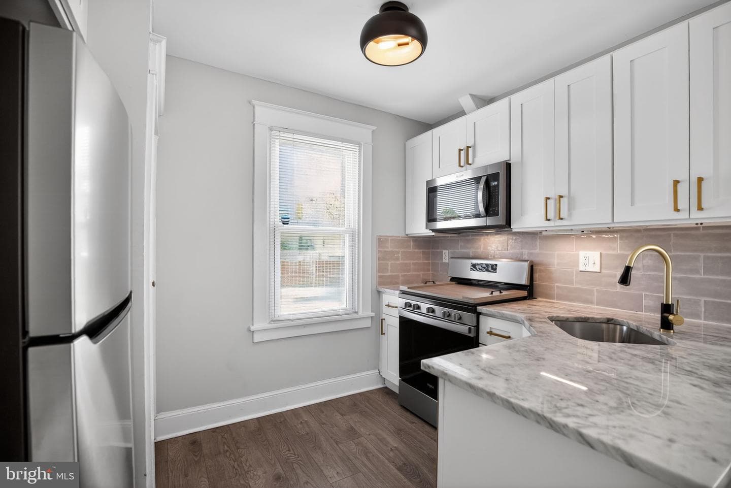 339 Maple Avenue photo 16