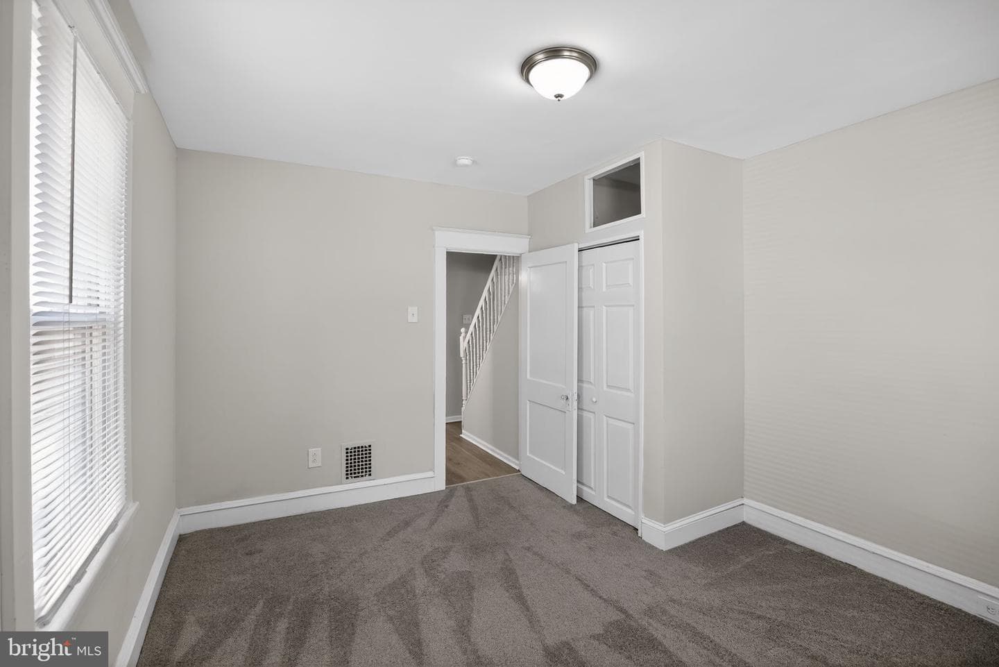 339 Maple Avenue photo 22