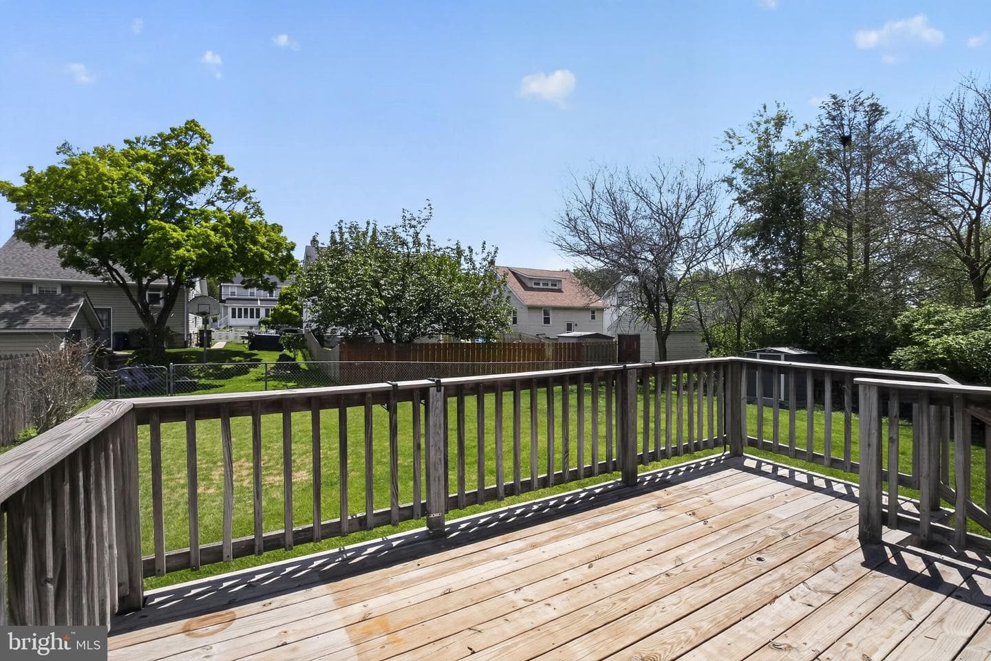 339 Maple Avenue photo 30