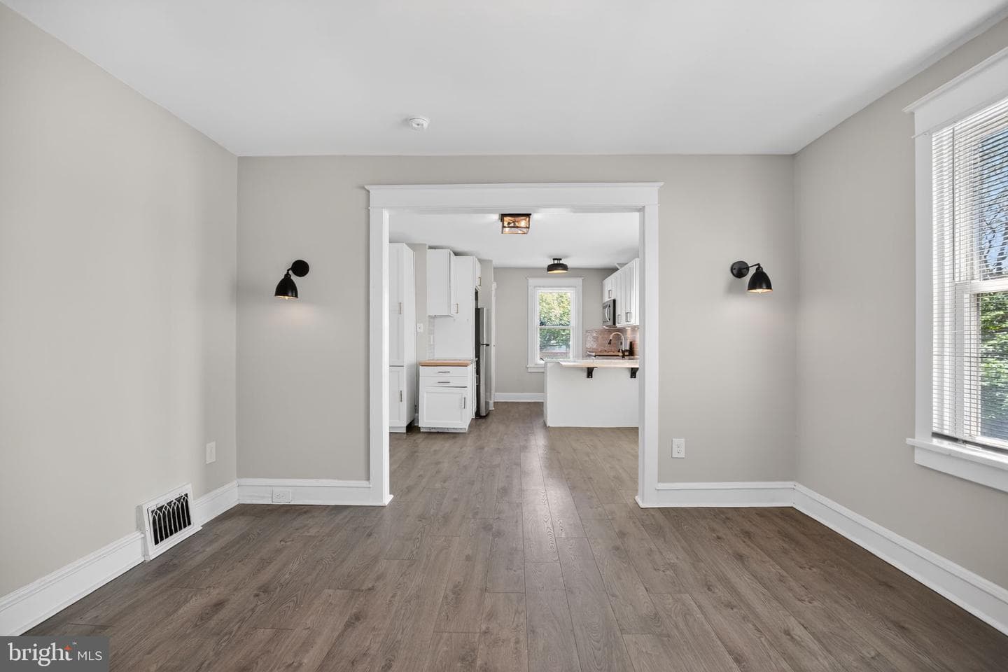 339 Maple Avenue photo 7