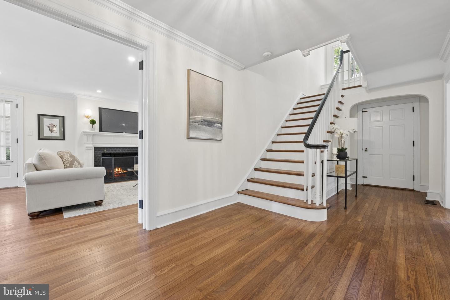 405 Wynmere Road photo 3