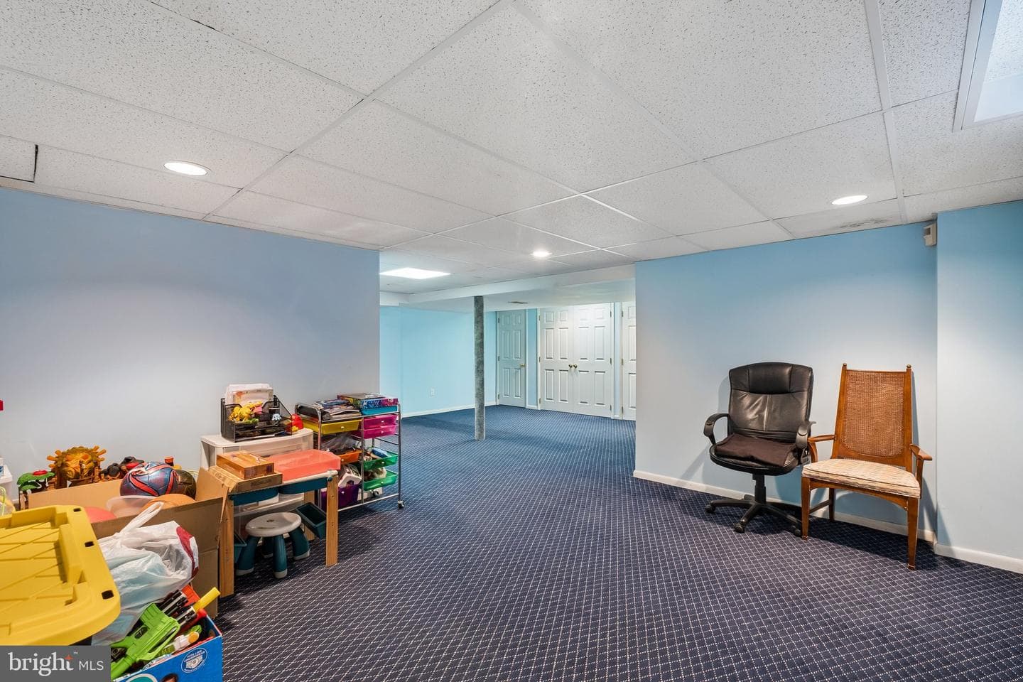 1076 Devon Road photo 41