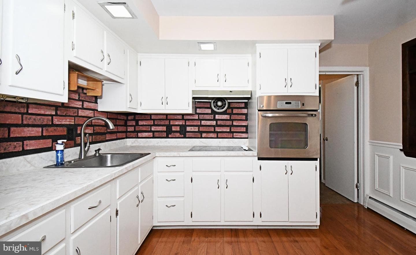 3131 Cowpath Road photo 6