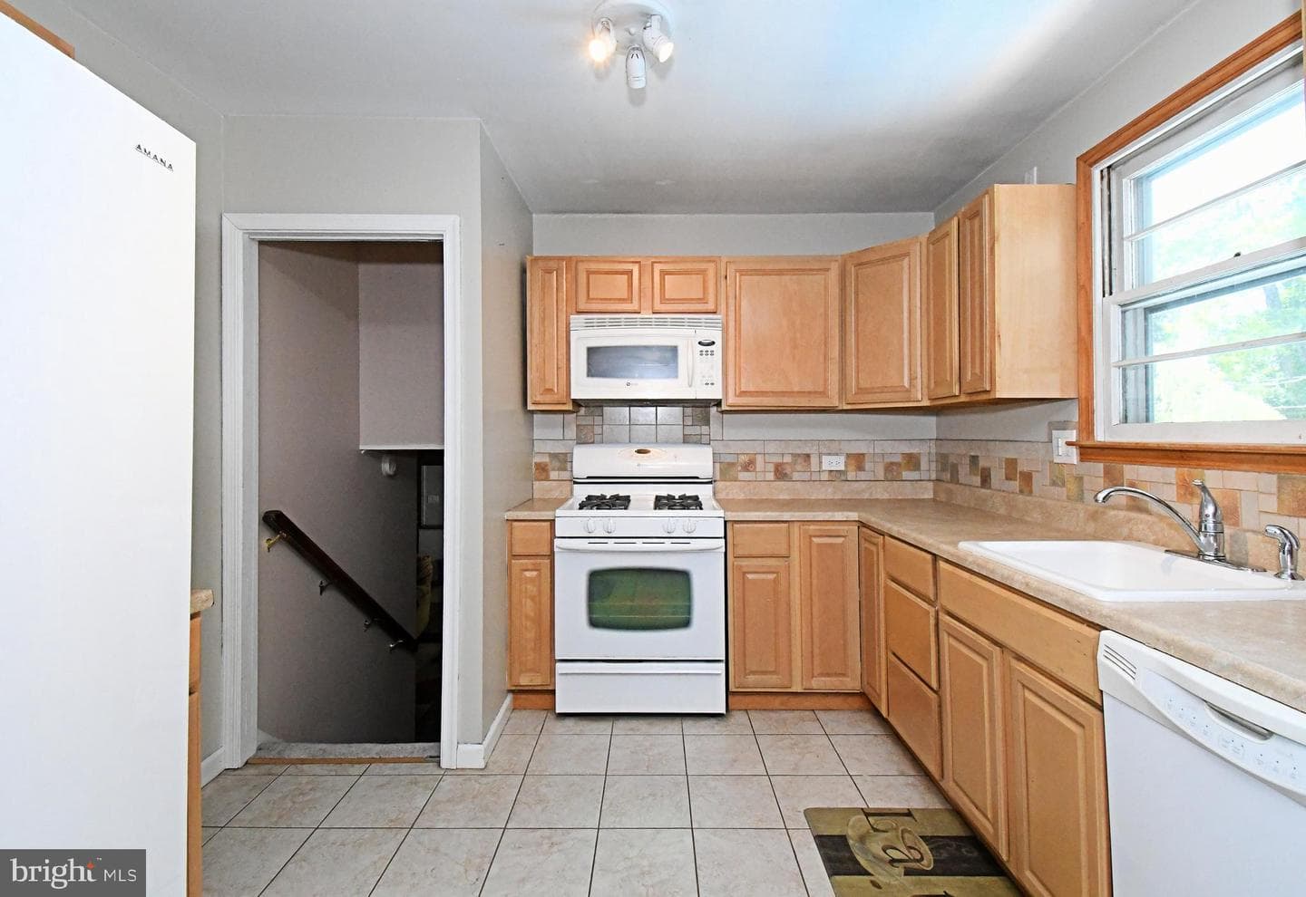 609 Mansfield Road photo 13