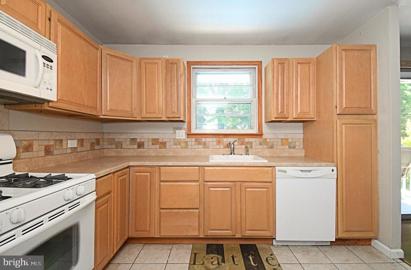 609 Mansfield Road photo 18