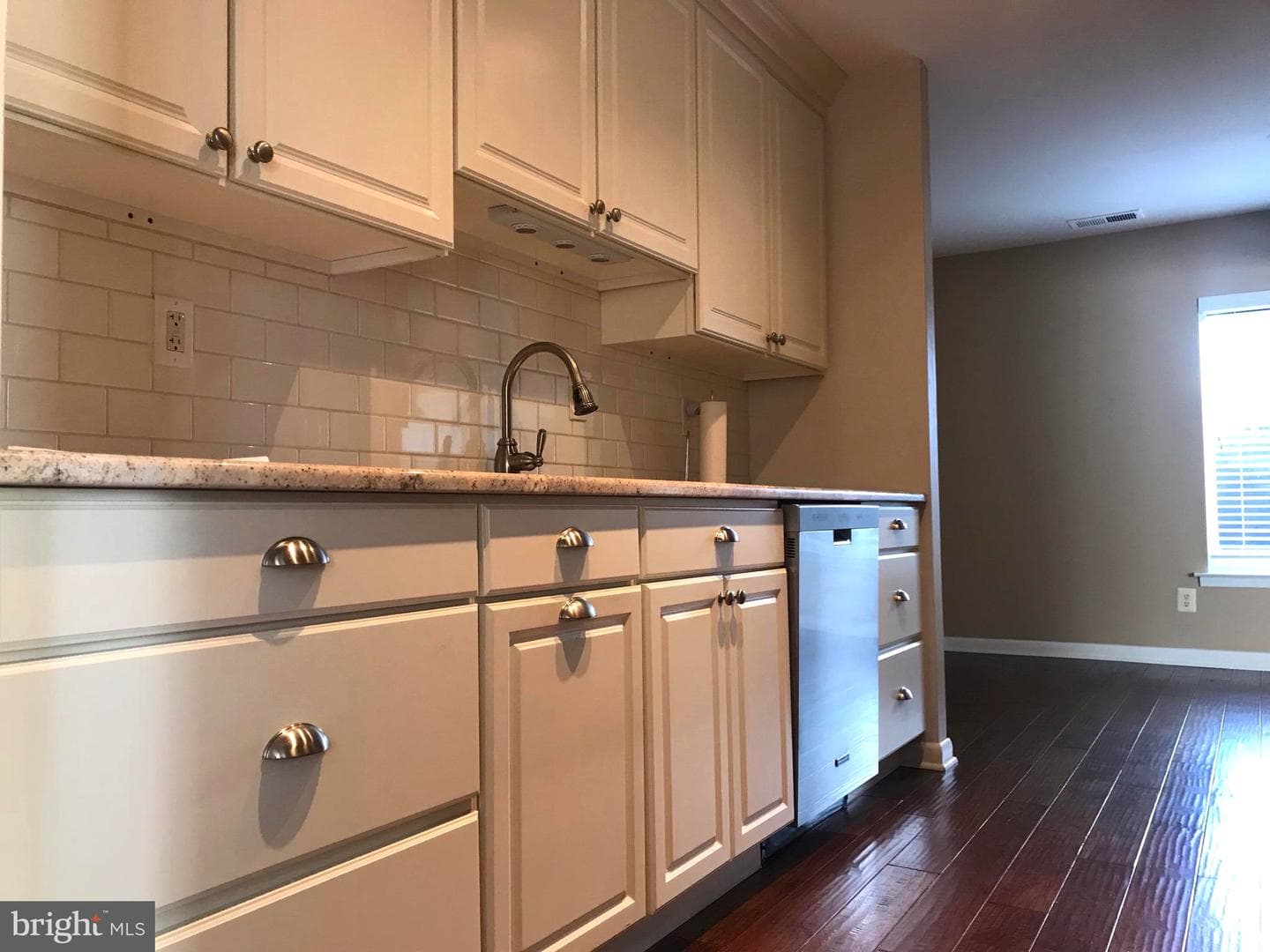 1750 Oakwood Terrace #4c photo 5