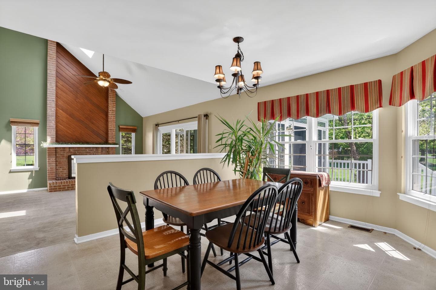 102 Grouse Court photo 4