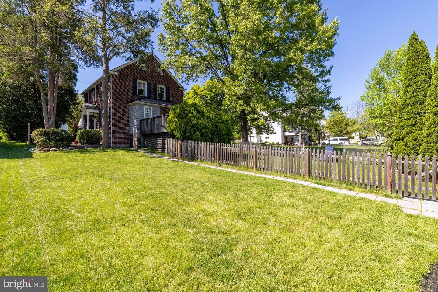 715 N Easton Road photo 40