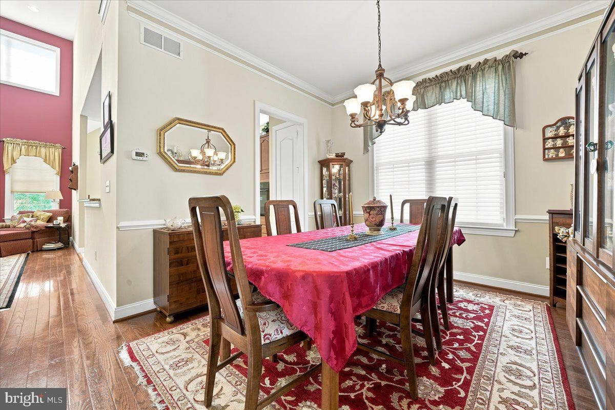 461 Peters Way photo 5