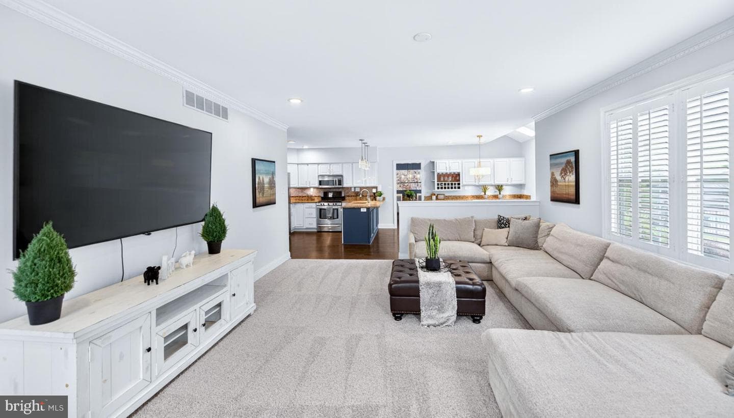 53 Green Briar Drive photo 15