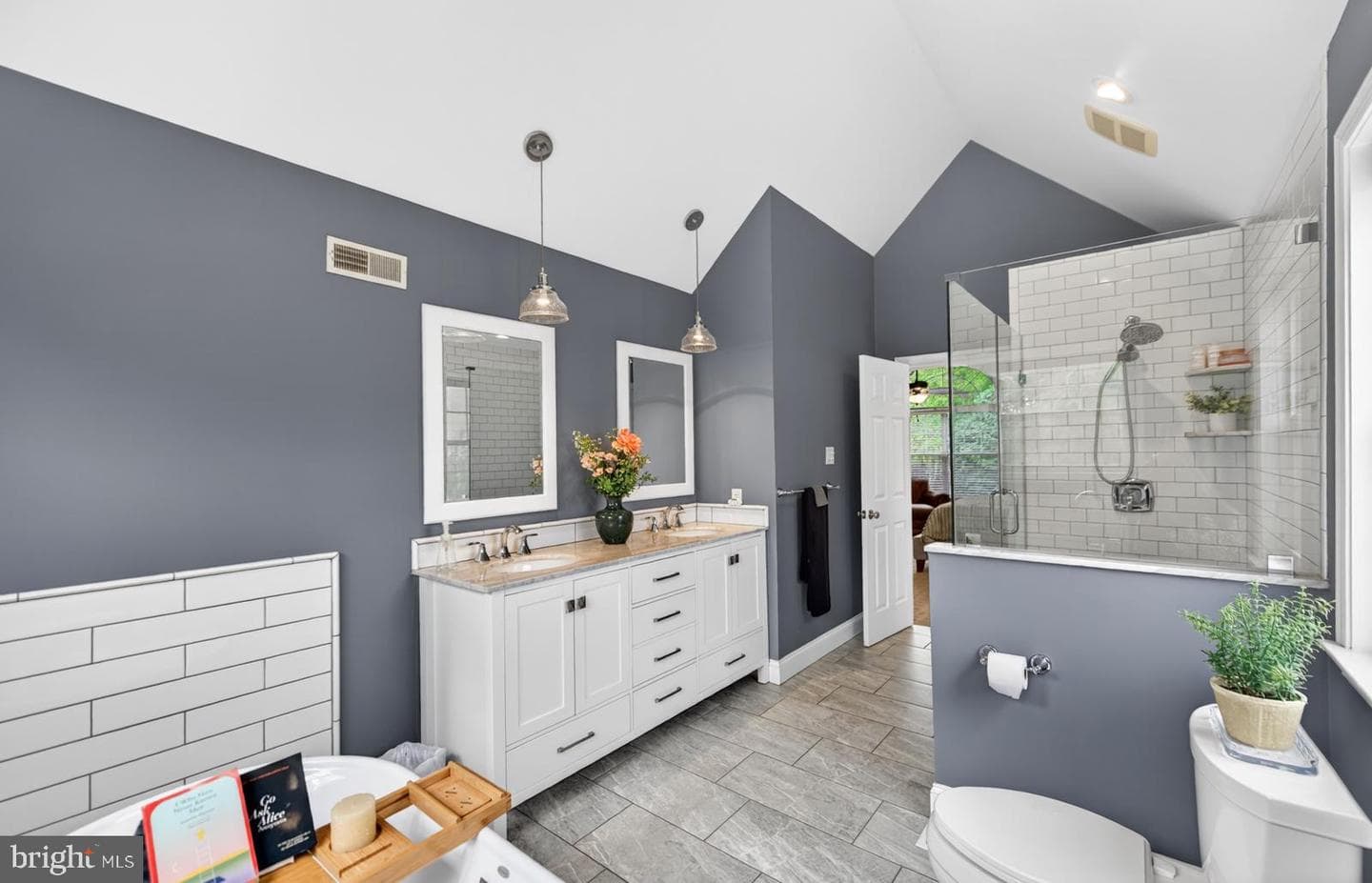 53 Green Briar Drive photo 37