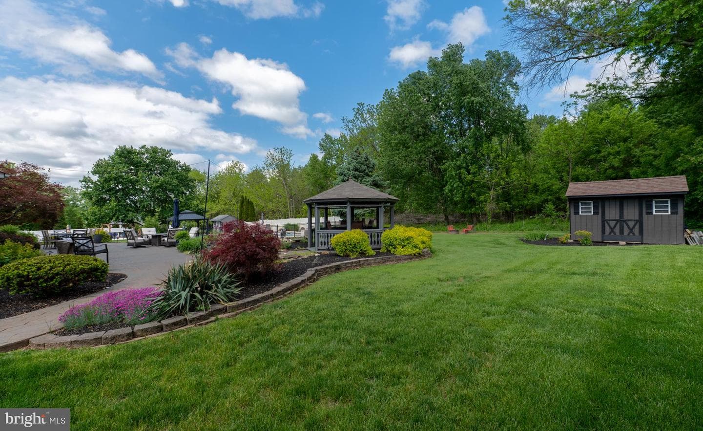 53 Green Briar Drive photo 65