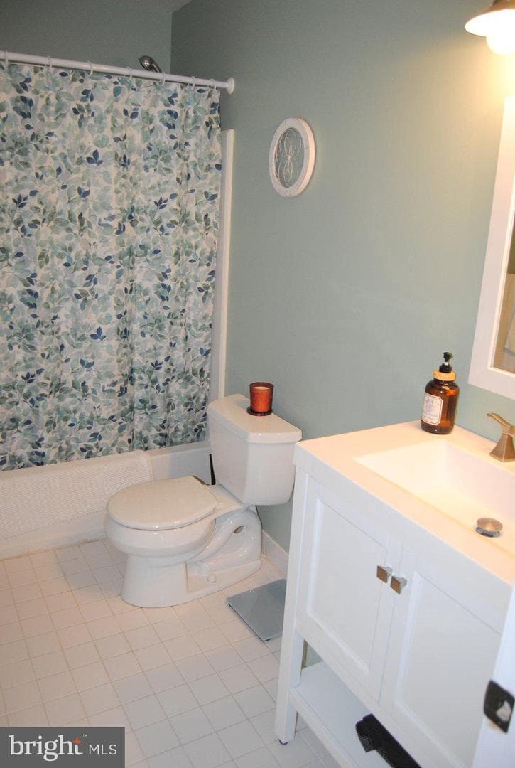 511 Sturbridge Court photo 15