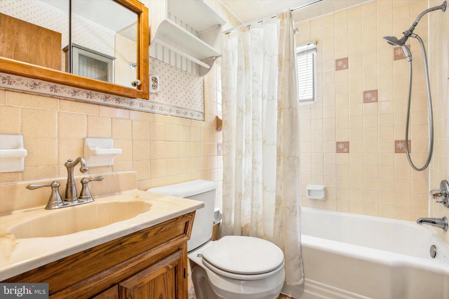 416 Exton Road photo 13