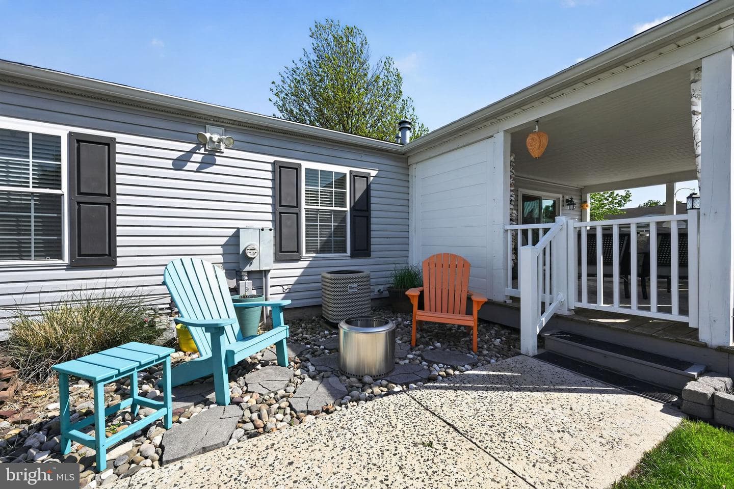 102 Daisy Lane photo 25