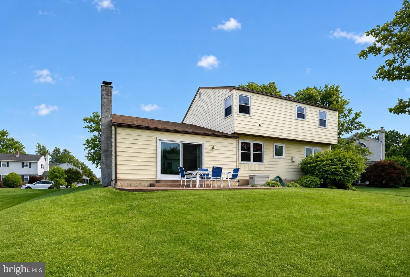 555 Elliott Drive photo 31