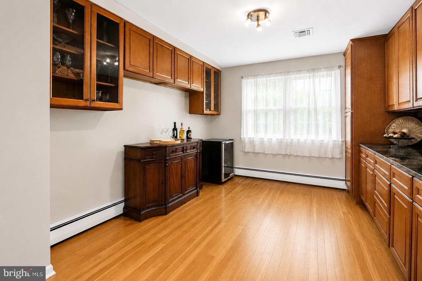 555 Elliott Drive photo 7
