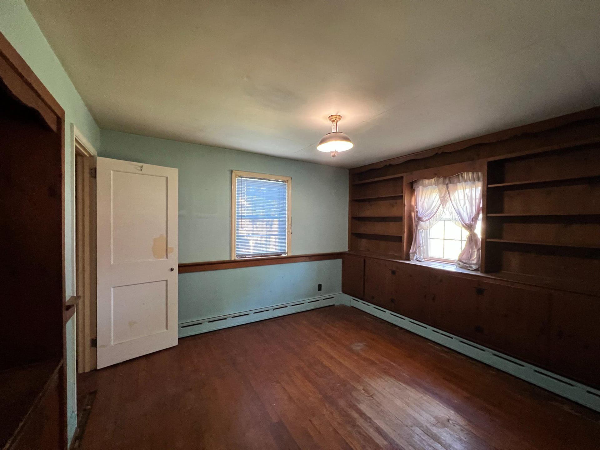 853 N Franklin Street photo 14