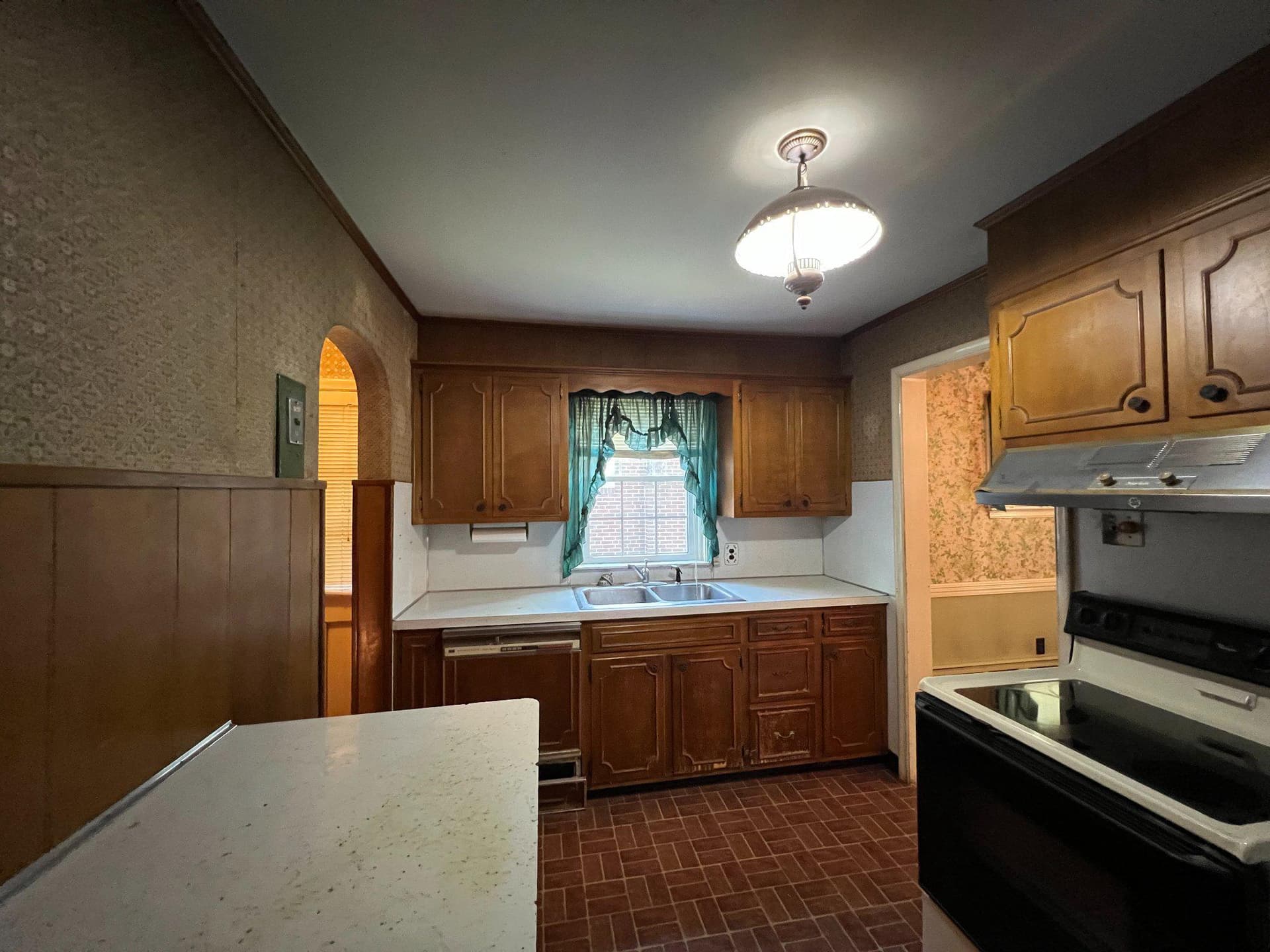853 N Franklin Street photo 7