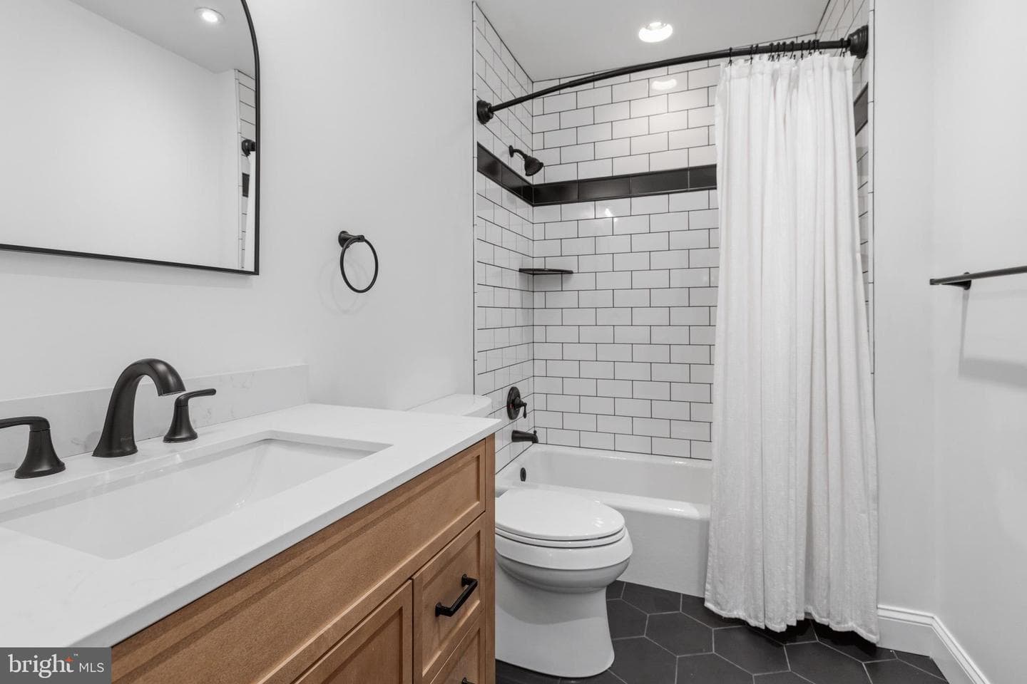 1145 Limekiln Pike photo 30