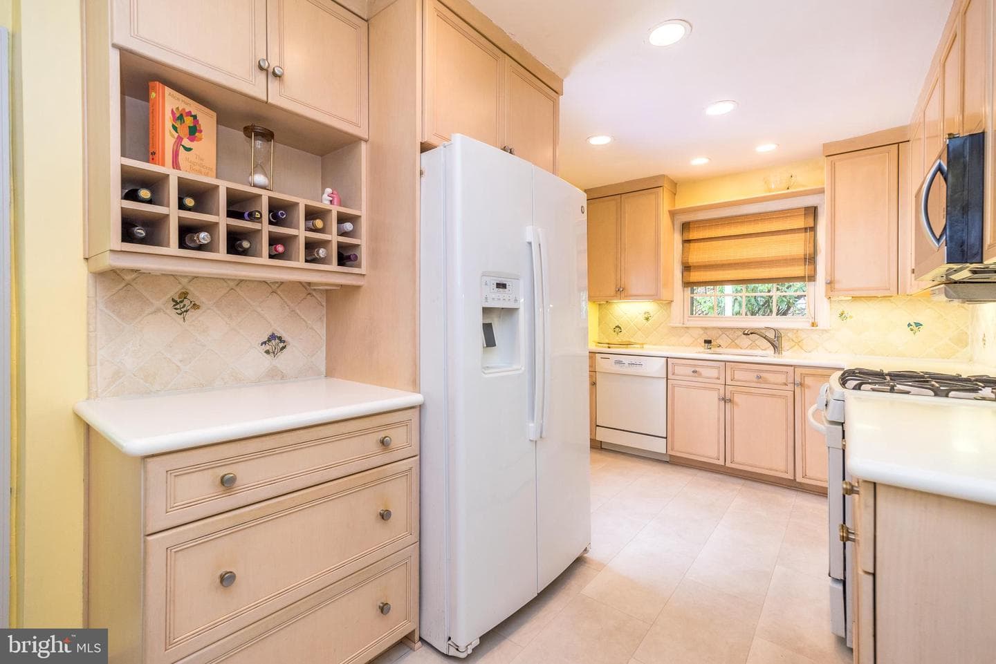 139 Kingston Road photo 11