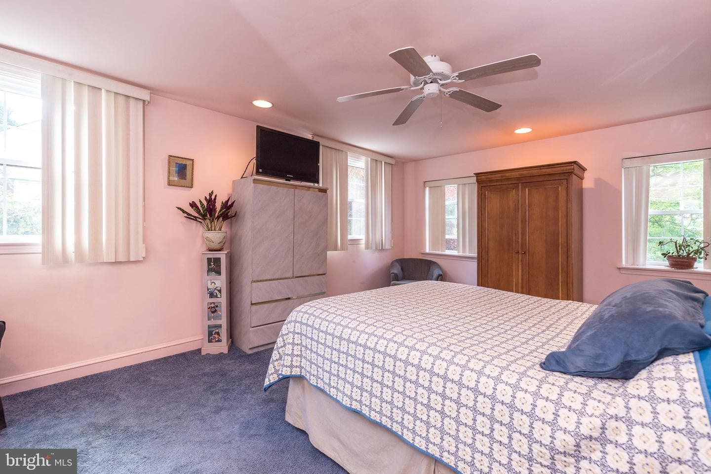 139 Kingston Road photo 17