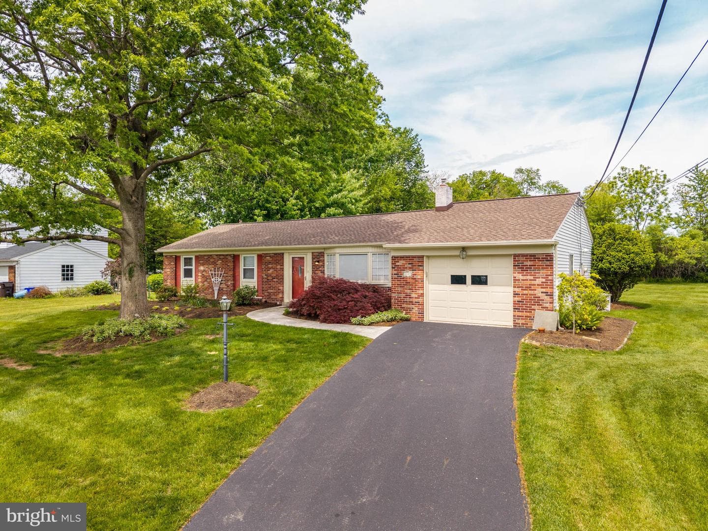 3307 Windsor Drive photo 2