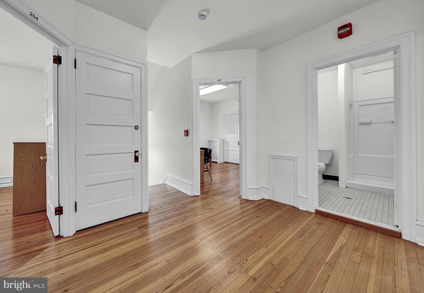 33 Sixth Avenue photo 44
