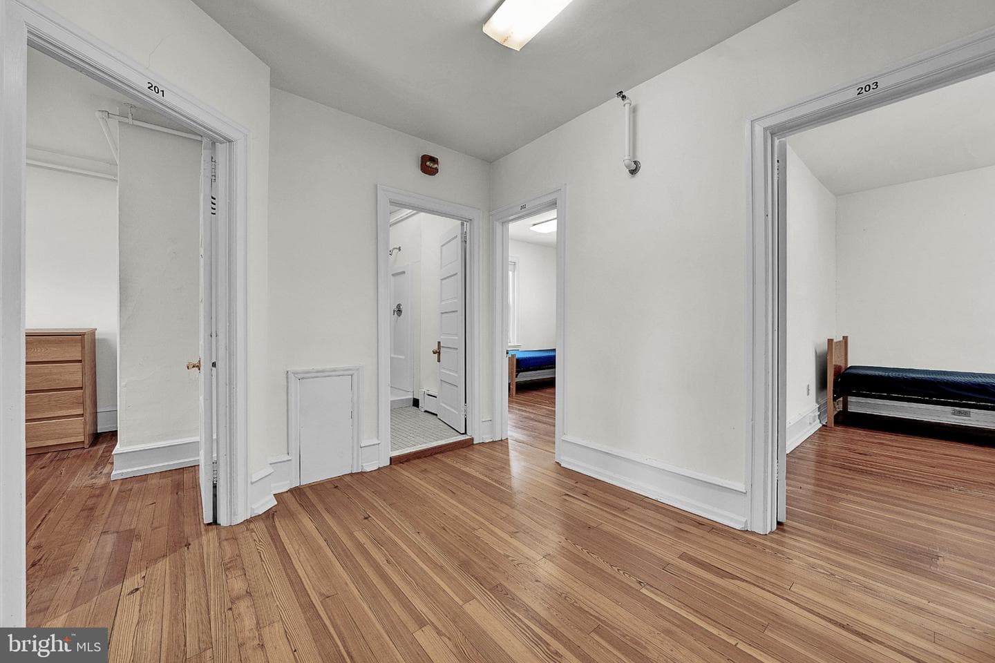 33 Sixth Avenue photo 45