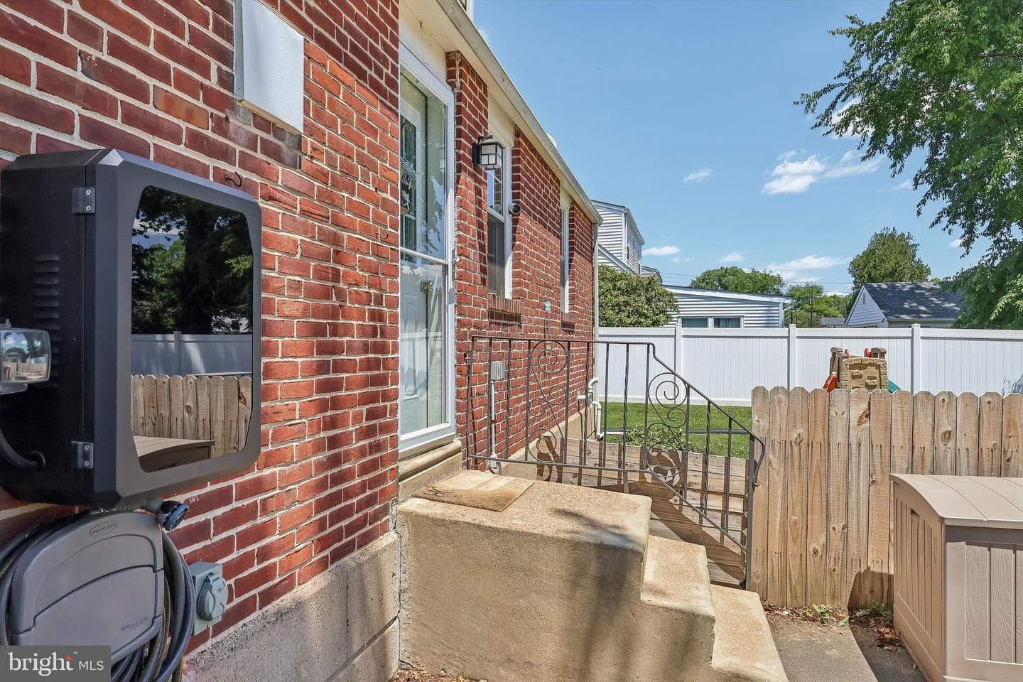 311 Hampton Road photo 13