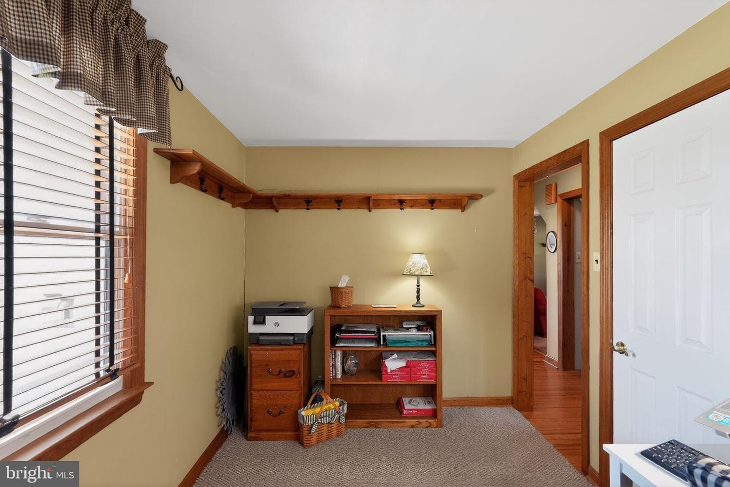 1525 College Avenue photo 14
