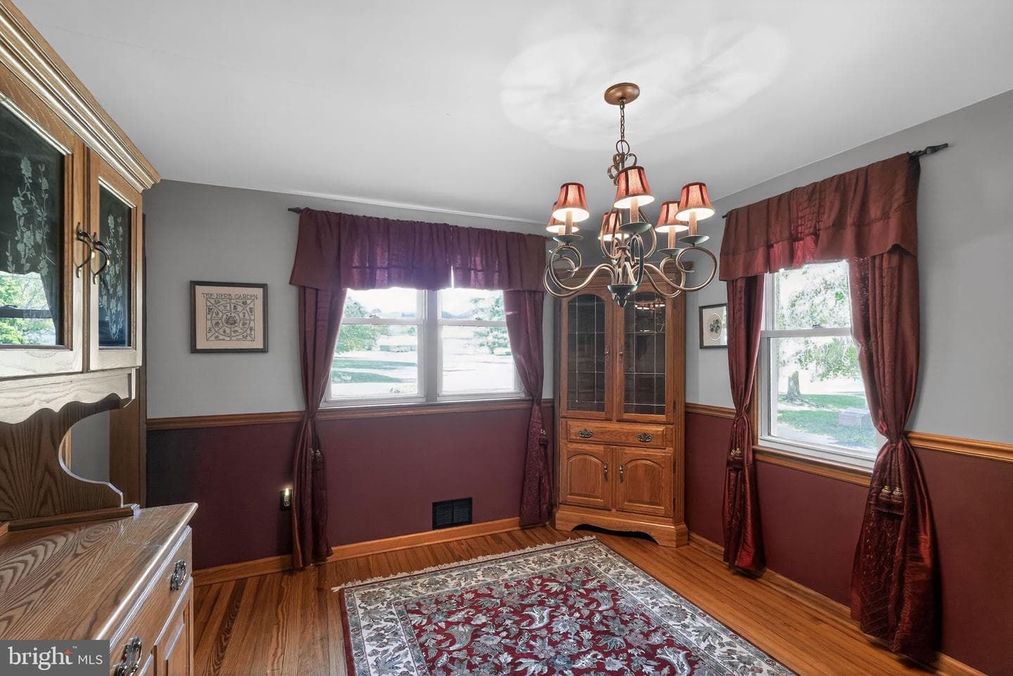 1525 College Avenue photo 16