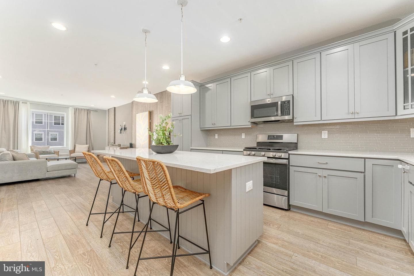187 Larrabee Way photo 14